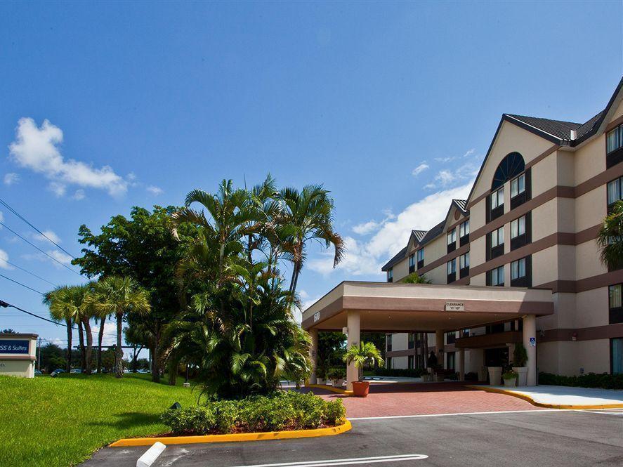 Holiday Inn Express Fort Lauderdale North - Executive Airport By Ihg Luaran gambar