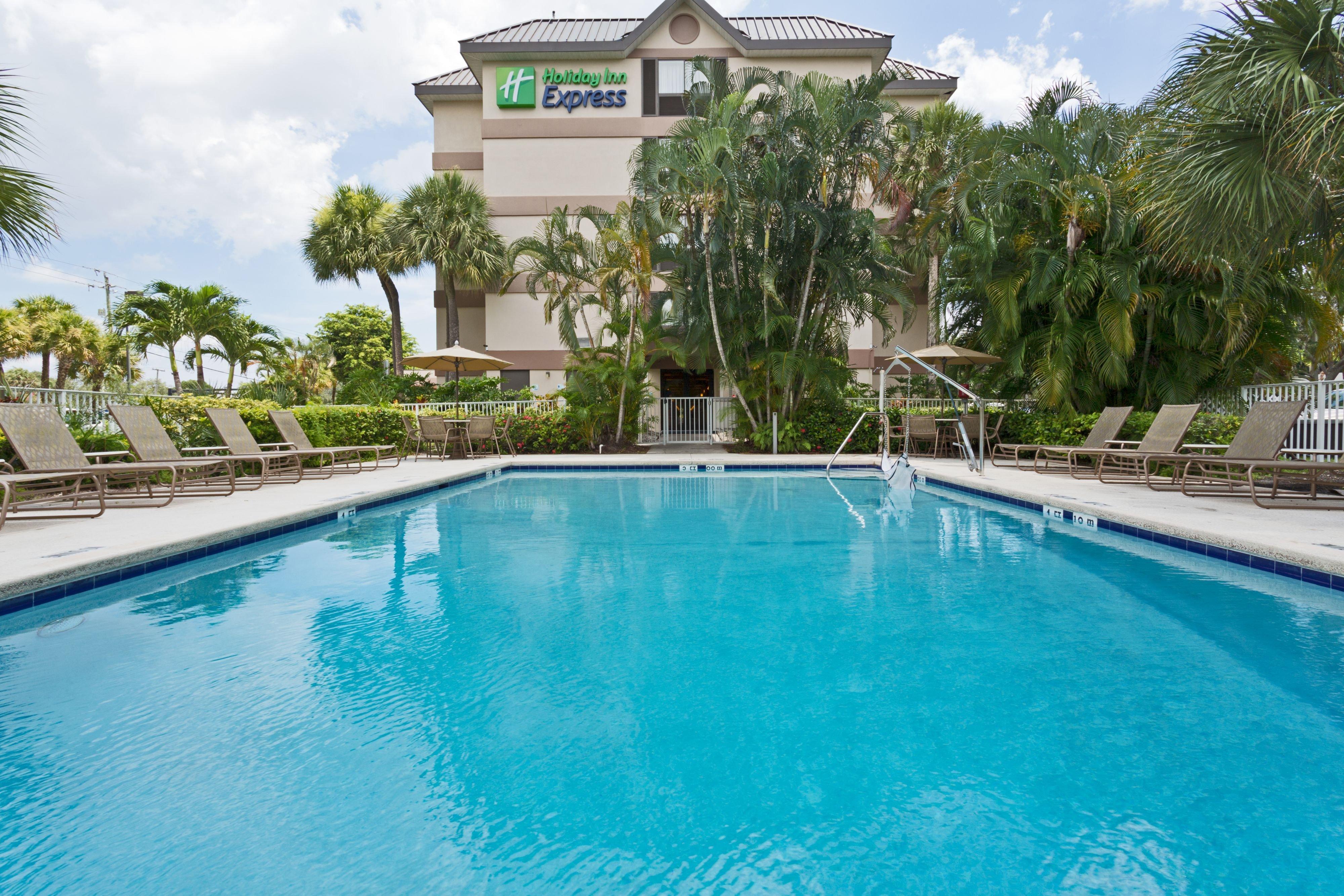 Holiday Inn Express Fort Lauderdale North - Executive Airport By Ihg Luaran gambar