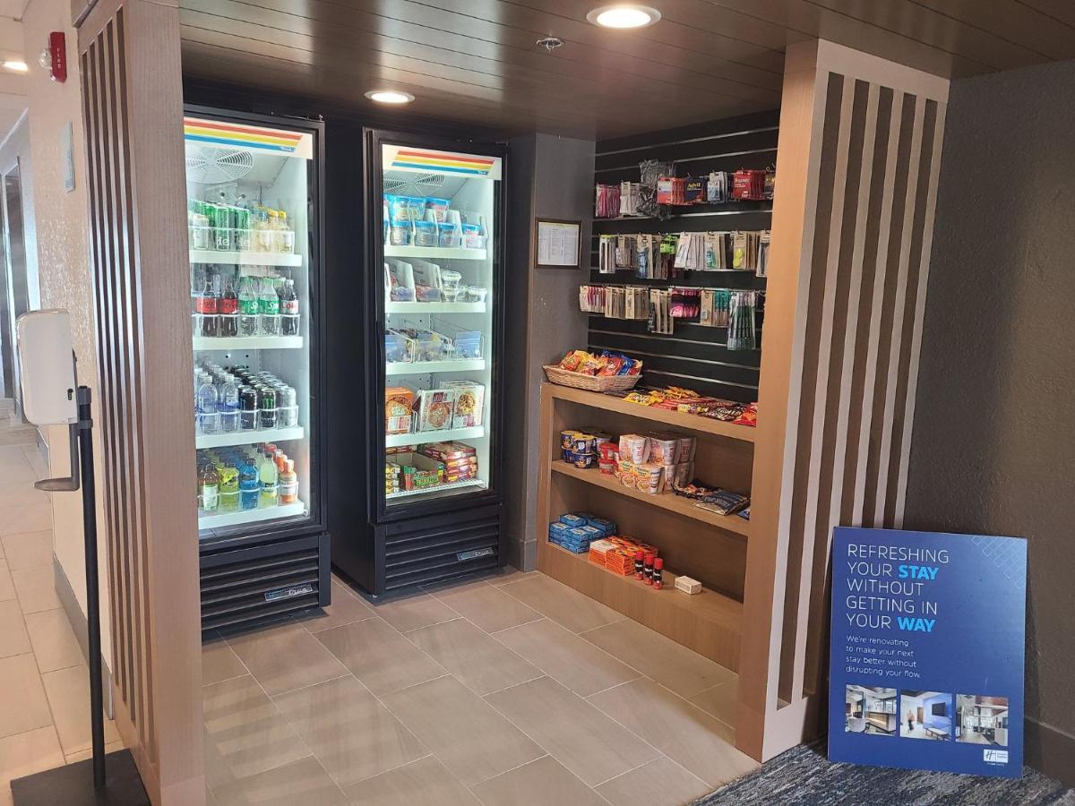 Holiday Inn Express Fort Lauderdale North - Executive Airport By Ihg Luaran gambar