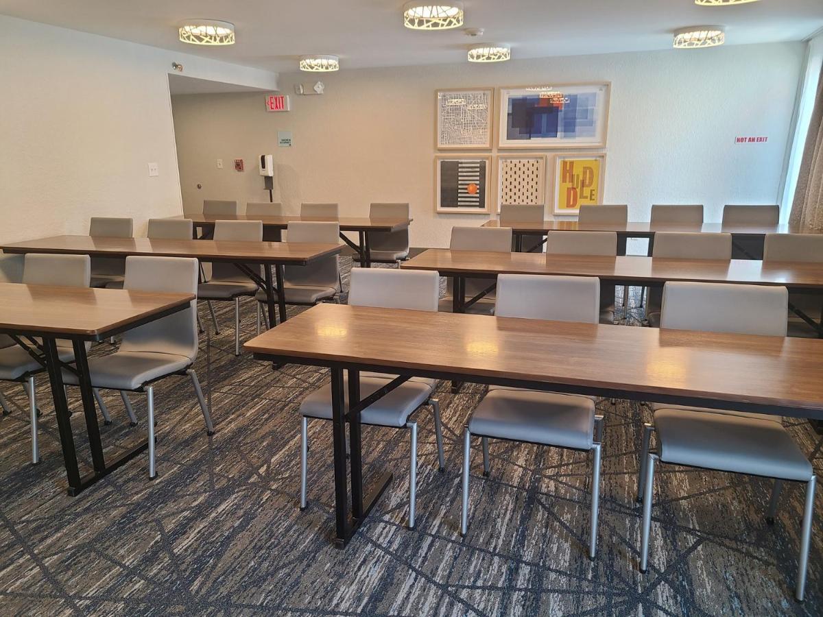 Holiday Inn Express Fort Lauderdale North - Executive Airport By Ihg Luaran gambar