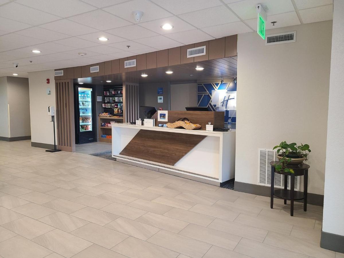 Holiday Inn Express Fort Lauderdale North - Executive Airport By Ihg Luaran gambar